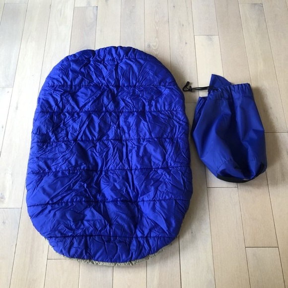 Eddie Bauer dog bed BRAND NEW